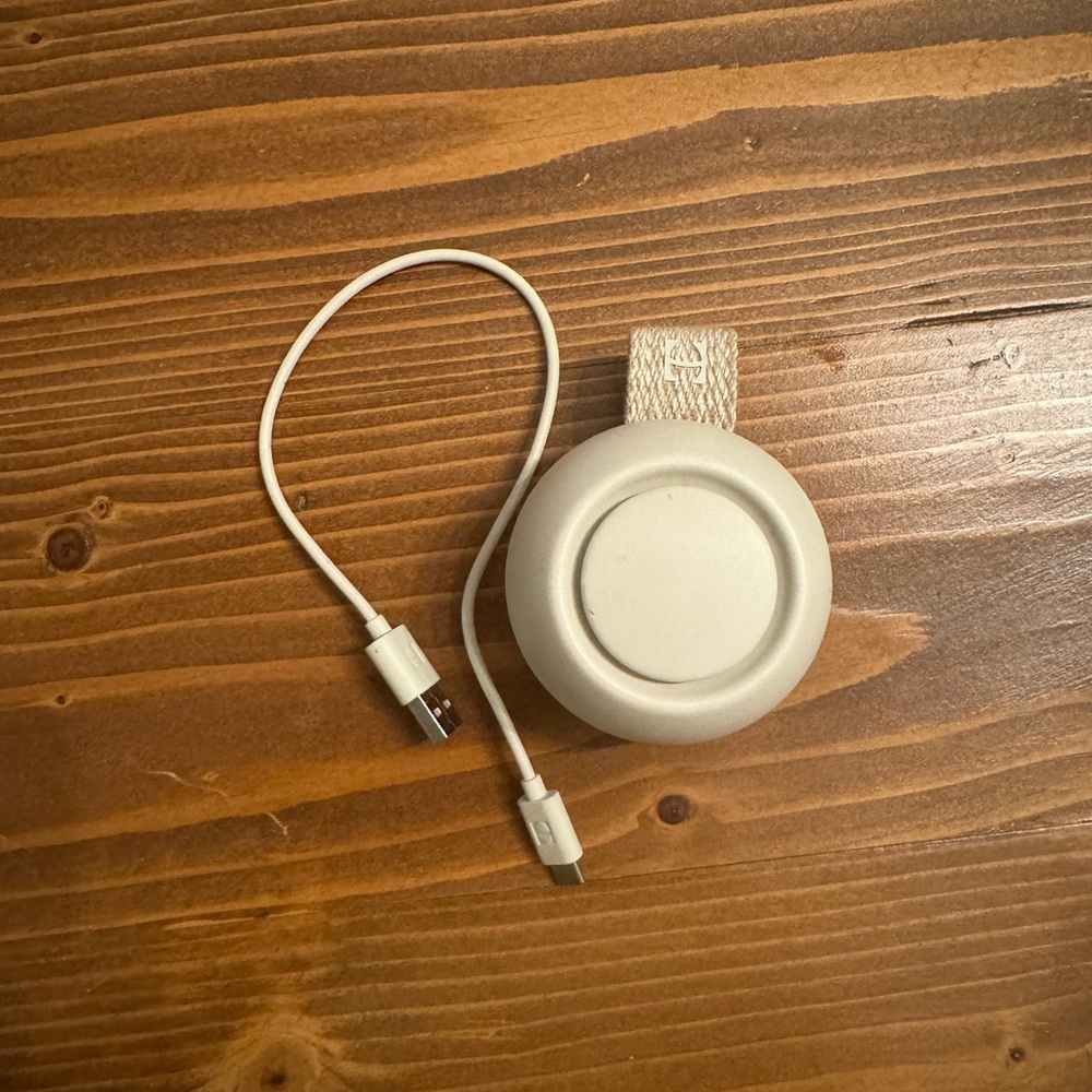 Hatch Rest Go Portable Sound Machine